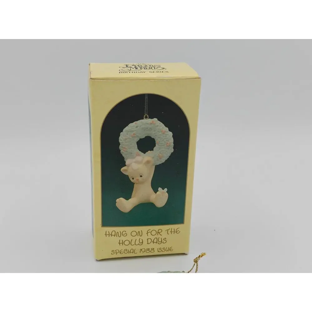 Precious Moments Enesco Hang On For The Holly Days Figurine 1988 520292